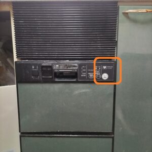 シンク下フロントオープン食洗機交換　品番位置